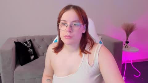 Snapshot of dianne_davis chatting on February 2025 08:38:01 AM Dianne online show from February 2025 08:38:01 AM