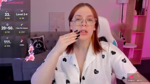 Snapshot of dianne_davis chatting on February 2025 12:45:02 PM Dianne online show from February 2025 12:45:02 PM