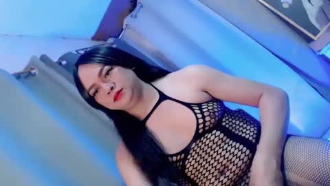 Snapshot of dianne_horny chatting on February 2026 04:08:01 AM Dianne online show from February 2026 04:08:01 AM