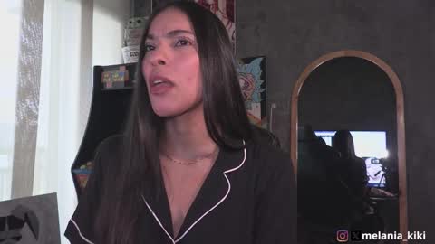 Melania   -    online show from October 2025 09:26:02 PM