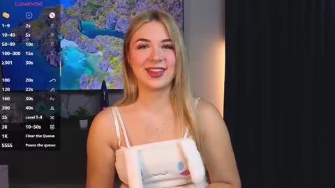 Snapshot of diannedibartolo chatting on October 2025 07:22:02 PM diannedibartolo online show from October 2025 07:22:02 PM