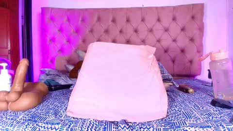 Diane online show from February 2025 10:17:02 PM