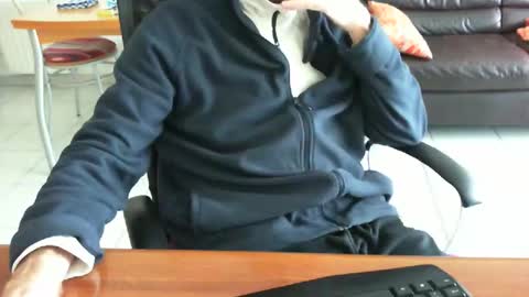 didonc from france..... online show from April 2026 04:48:01 PM