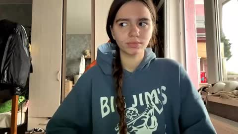 Leila online show from December 2025 09:14:01 AM