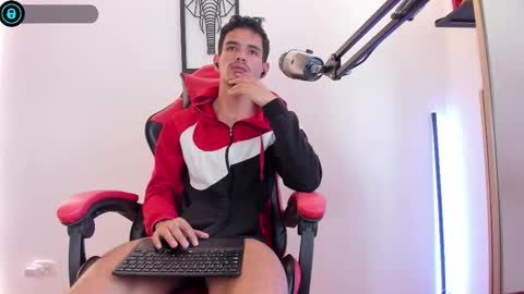 Diego lat online show from September 2025 09:04:01 PM