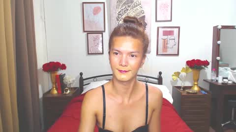 Dennesse online show from December 2024 11:42:02 PM