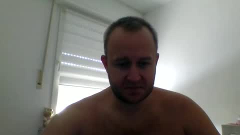 dienummer10 online show from September 2025 10:15:01 AM