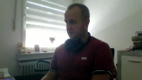 dienummer10 online show from October 2025 11:50:01 AM