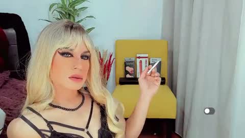 Snapshot of difiortiffany chatting on February 2025 01:52:01 AM difiortiffany online show from February 2025 01:52:01 AM