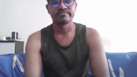 dilip_09 online show from November 2025 02:22:01 AM