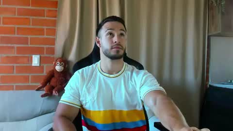 dimitricaruso online show from July 2026 07:38:02 PM