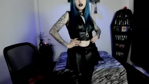 dimmuanddarkness online show from April 2026 03:24:02 PM