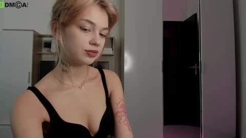 Dina online show from October 2025 07:42:01 AM