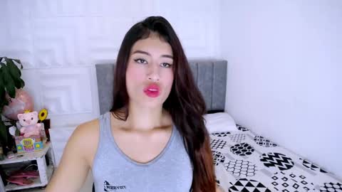 Snapshot of dina_mcry chatting on March 2025 04:06:02 PM DINA online show from March 2025 04:06:02 PM