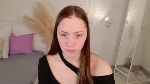 Snapshot of dina_peach chatting on April 2026 06:11:02 AM Dina online show from April 2026 06:11:02 AM