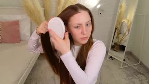Snapshot of dina_peach chatting on June 2026 06:20:01 AM Dina online show from June 2026 06:20:01 AM