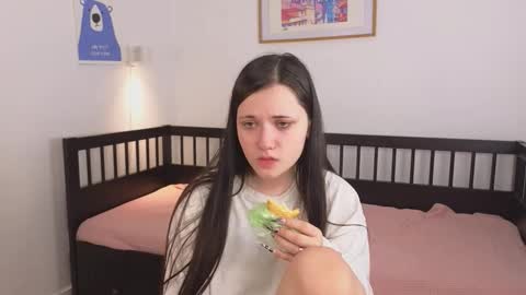 Rina online show from November 2025 04:23:01 AM