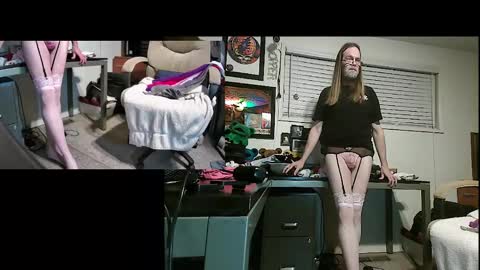 Dinkdork just having a good time online show from December 2024 02:01:01 AM