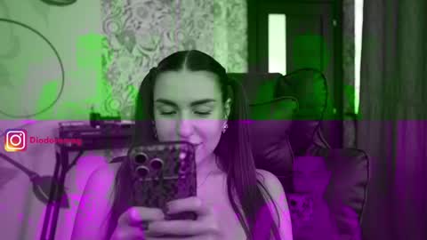 Snapshot of diodoramag chatting on June 2026 01:01:01 PM Diodora Magenta online show from June 2026 01:01:01 PM