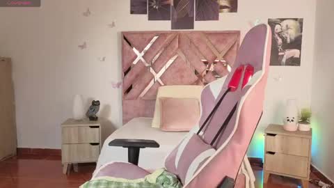 Snapshot of diosa_afrodita24 chatting on June 2026 10:54:02 AM DIOSA AFRODITA 24 NEW VIDEOS HERE LOVES online show from June 2026 10:54:02 AM
