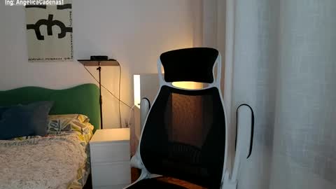 Anglica A online show from December 2024 11:25:01 PM