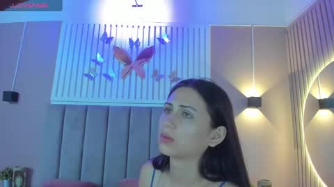 Cristal  online show from December 2024 03:21:02 AM
