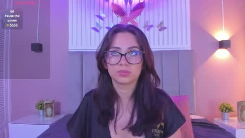 Cristal  online show from December 2024 09:43:02 AM