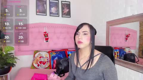 Snapshot of diosaa_golden chatting on December 2024 08:43:01 PM DIOSA online show from December 2024 08:43:01 PM