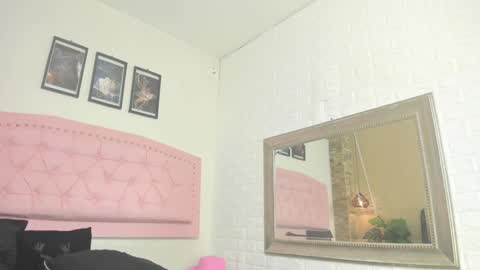 Snapshot of diosaa_golden chatting on January 2025 03:12:02 AM DIOSA online show from January 2025 03:12:02 AM