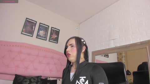 Snapshot of diosaa_golden chatting on February 2025 08:23:02 PM DIOSA online show from February 2025 08:23:02 PM