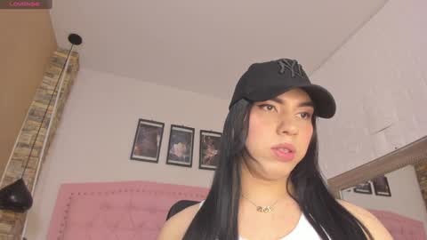 Snapshot of diosaa_golden chatting on February 2025 09:15:01 PM DIOSA online show from February 2025 09:15:01 PM