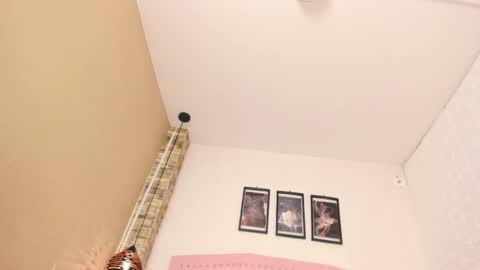 Snapshot of diosaa_golden chatting on March 2025 12:21:01 AM DIOSA online show from March 2025 12:21:01 AM