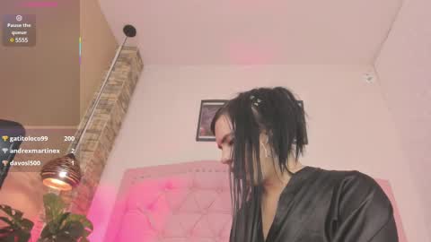 Snapshot of diosaa_golden chatting on March 2025 01:01:02 AM DIOSA online show from March 2025 01:01:02 AM