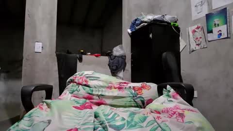 dirty model online show from April 2026 07:44:01 AM