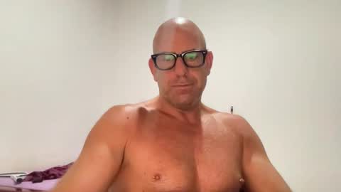 Dirtydanlondon online show from February 2026 08:45:01 AM