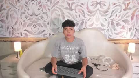 Snapshot of dirtymike69_ chatting on November 2025 01:41:01 AM Mike online show from November 2025 01:41:01 AM