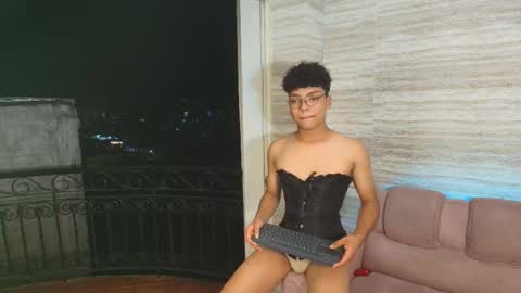 Snapshot of dirtymike69_ chatting on November 2025 01:27:01 AM Mike online show from November 2025 01:27:01 AM