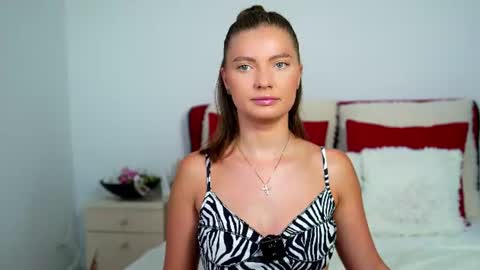Snapshot of dirtystudentgirl chatting on July 2026 06:20:01 AM Chloe online show from July 2026 06:20:01 AM