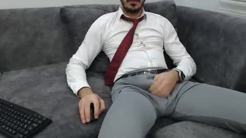 Snapshot of dirtyybooyy77 chatting on January 2026 11:39:02 PM dirtyybooyy77 online show from January 2026 11:39:02 PM