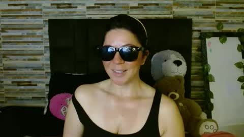 Snapshot of disneey2888 chatting on October 2025 02:28:02 PM disneey2888 online show from October 2025 02:28:02 PM