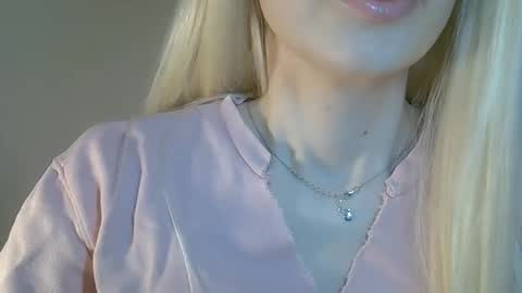 DitaMilton online show from May 2026 08:58:01 PM