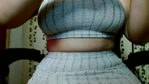 Snapshot of divadirty chatting on February 2025 11:44:02 AM Mari online show from February 2025 11:44:02 AM