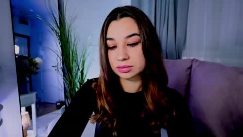 Tia online show from September 2025 08:43:01 PM