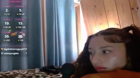 Divina Claire    online show from October 2025 02:01:02 AM