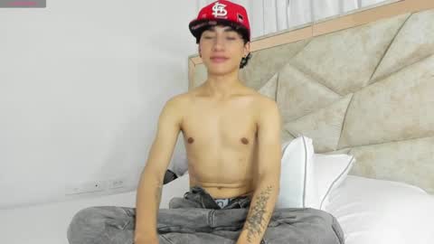 Snapshot of divine_thiagoo chatting on September 2025 01:23:01 PM Thiago online show from September 2025 01:23:01 PM