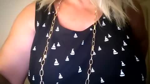 Alexxa online show from July 2026 07:08:02 PM