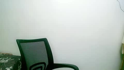 Snapshot of divinegrace10 chatting on January 2025 02:33:01 AM     Divine Grace Close To Your Hear online show from January 2025 02:33:01 AM