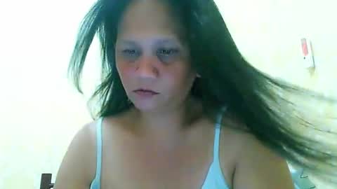 Snapshot of divinegrace10 chatting on October 2025 05:30:02 AM     Divine Grace Close To Your Hear online show from October 2025 05:30:02 AM