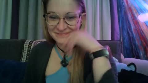 Snapshot of dixie_comanche chatting on December 2024 06:44:02 AM dixie_comanche online show from December 2024 06:44:02 AM