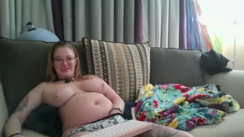 Snapshot of dixie_comanche chatting on December 2024 10:49:02 AM dixie_comanche online show from December 2024 10:49:02 AM